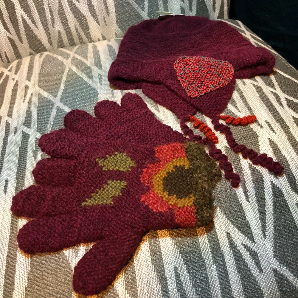 Alpaca Hand Knit Hat & Gloves